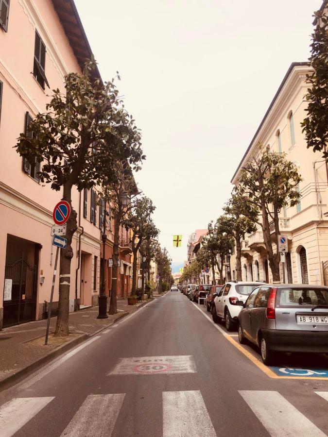 Ferienwohnung La Via Del Mare Albenga Exterior foto